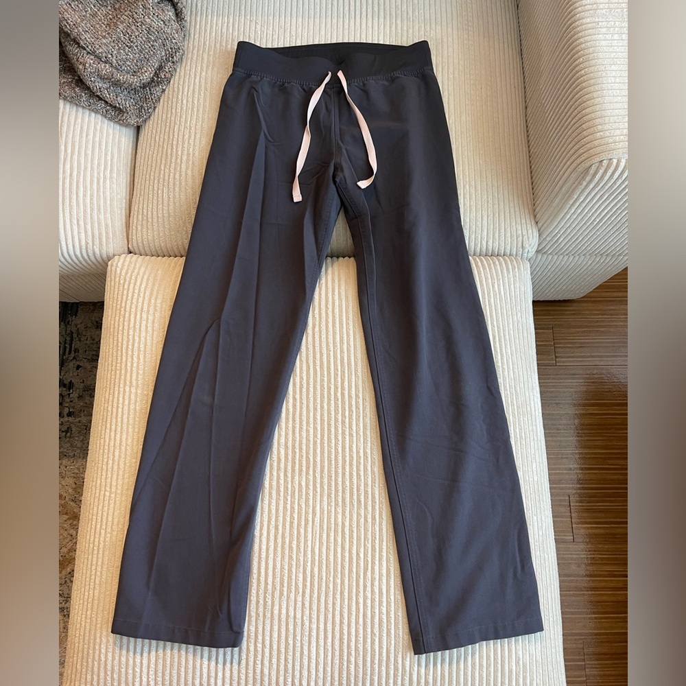 FIGS XS LIMITED EDITION womens Livingston scrub bottoms